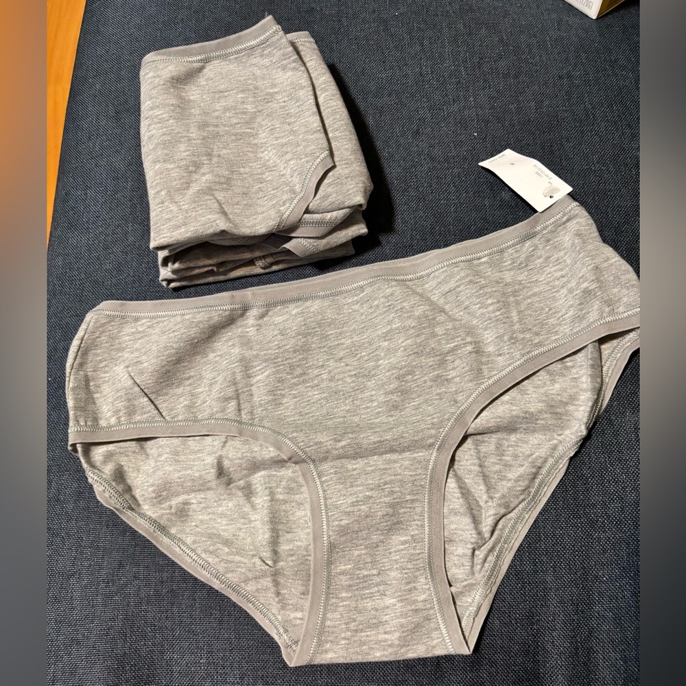 GAP GAPBODY HIPSTER PANTIES/UNDERWEAR SIZE SMALL LOT OF 4 NWT!